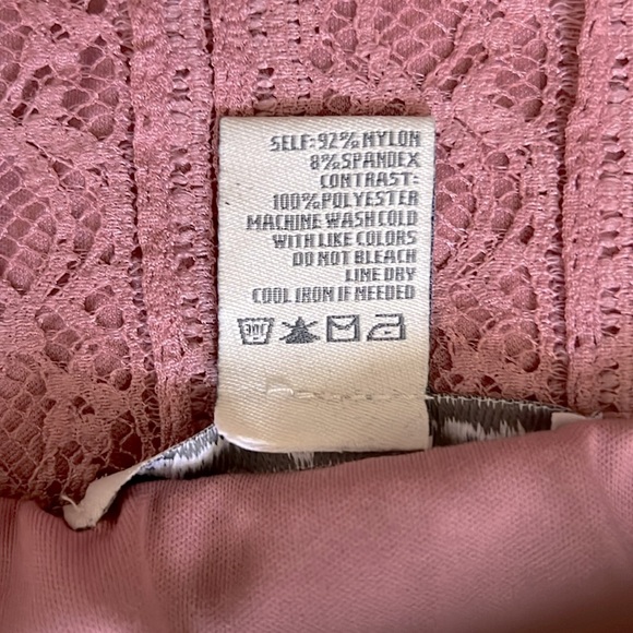 American Eagle Lace Dress - Picture 10 of 10